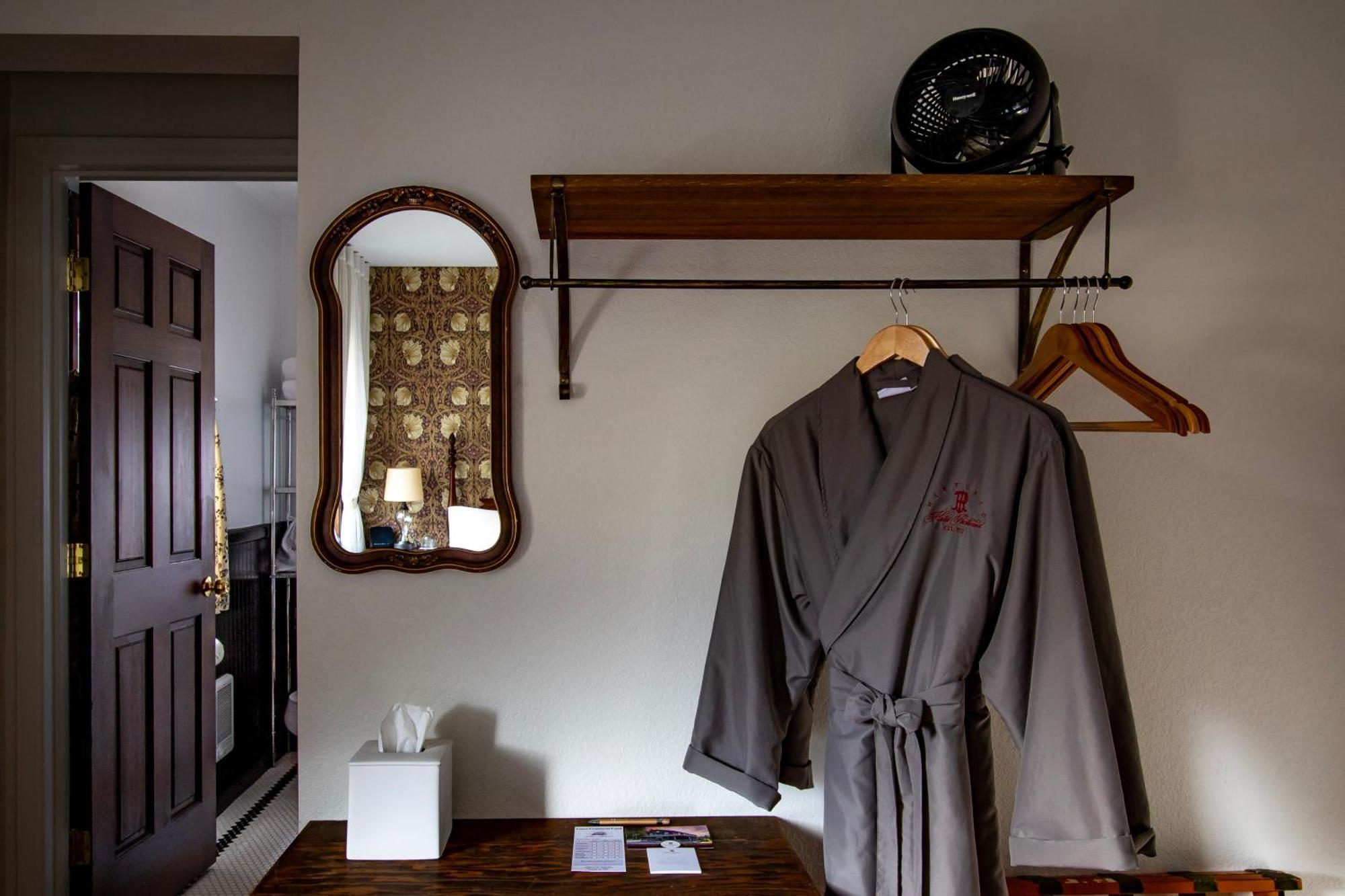 Historic Hotel แพ็ควูด ภายนอก รูปภาพ