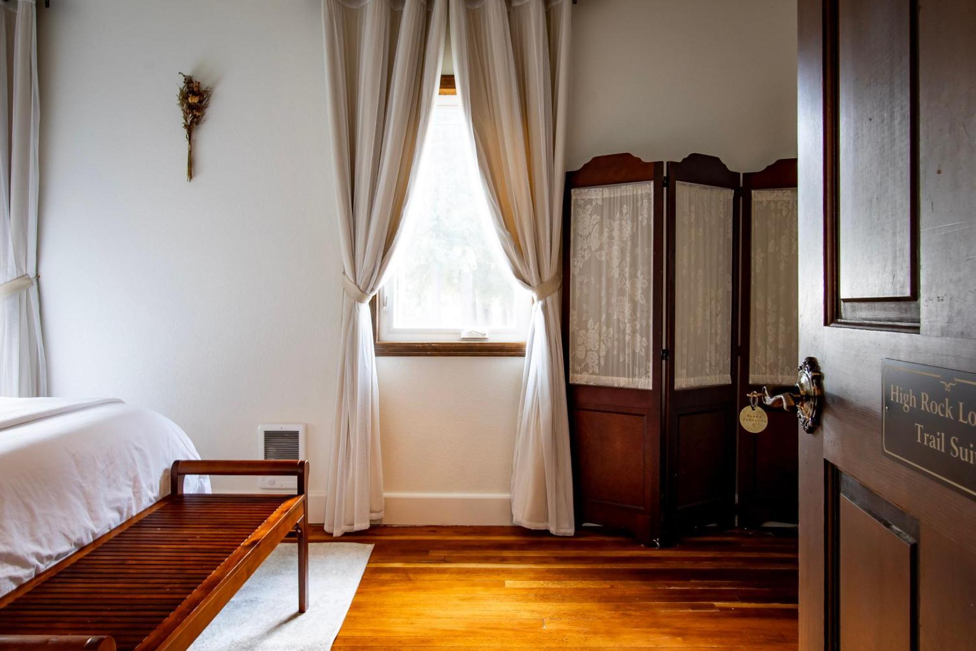 Historic Hotel แพ็ควูด ภายนอก รูปภาพ
